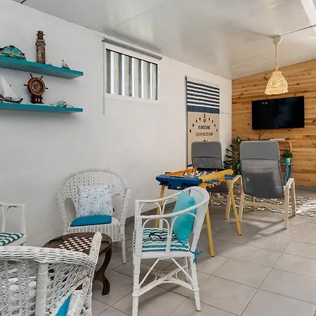 Bambus House Blue Apartment *